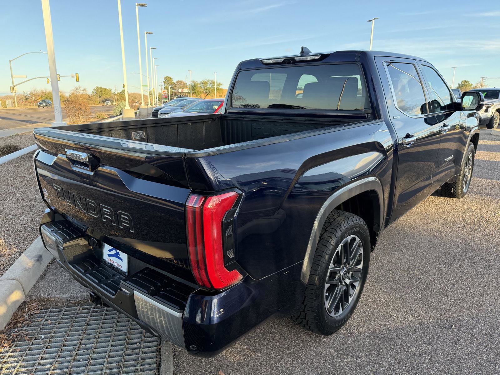 Used 2023 Toyota Tundra Limited image 5