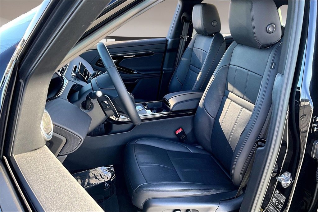 Certified 2023 Land Rover Range Rover Evoque R-Dynamic S image 19