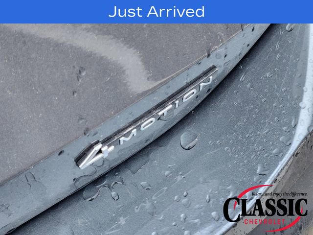 Used 2025 Volkswagen Tiguan SE AWD/4WD image 12