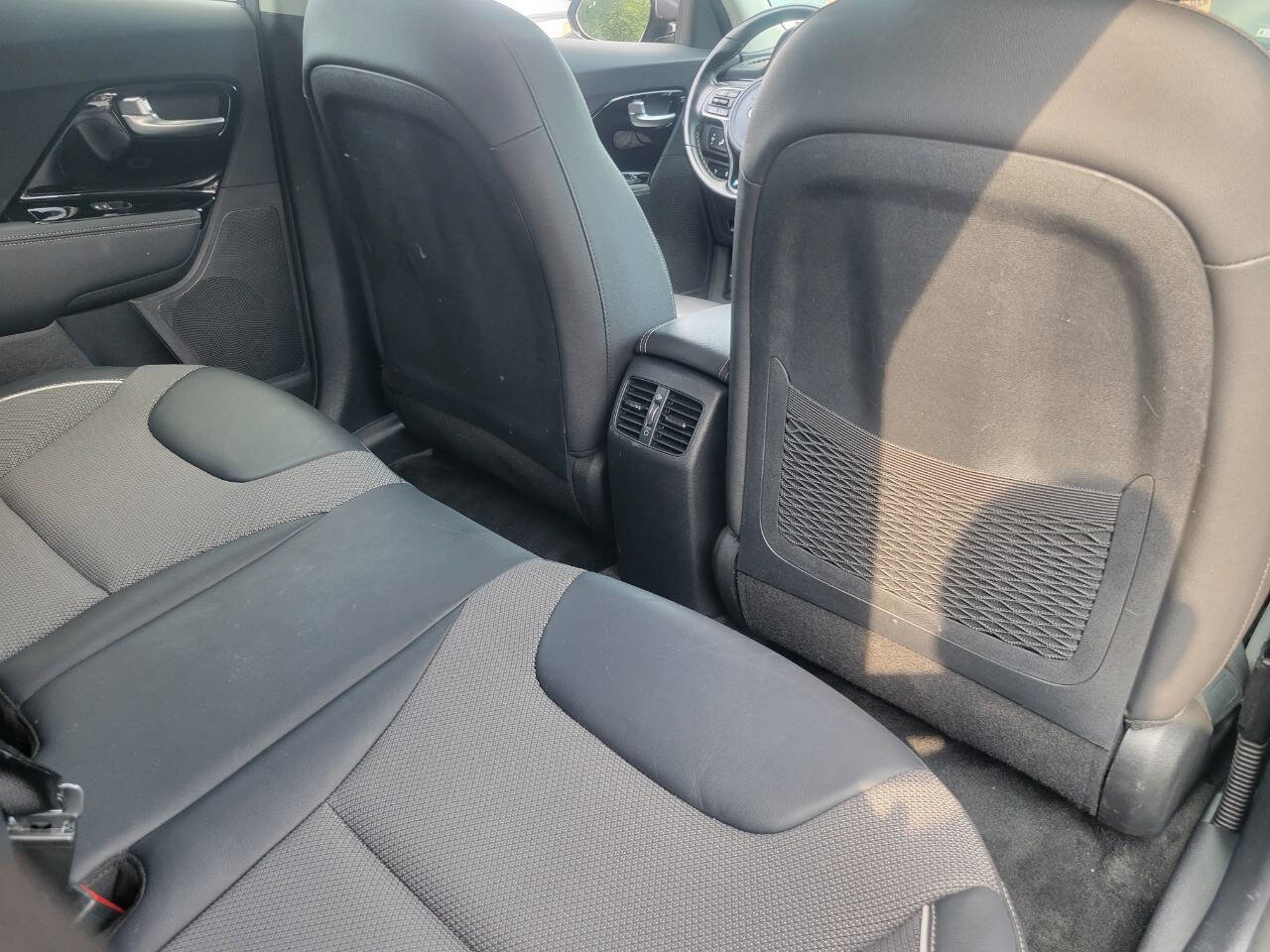 Used 2019 Kia Niro EX w/ Cold Weather Package 2.0 image 29