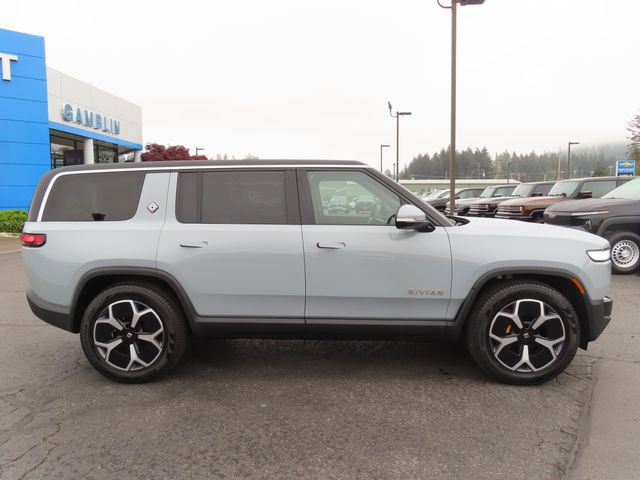 Used 2024 Rivian R1S Adventure AWD/4WD image 9