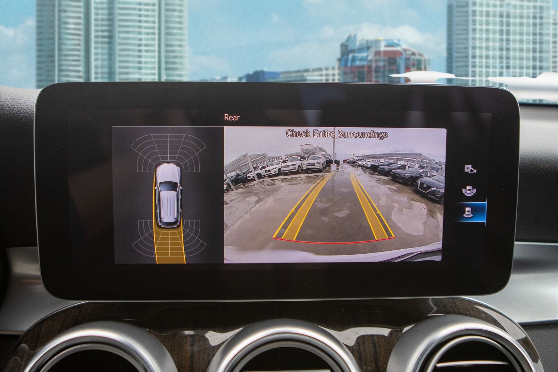 Used 2022 Mercedes-Benz GLC 300 image 31