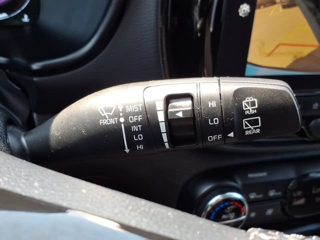 Used 2025 Kia Soul EX FWD image 29