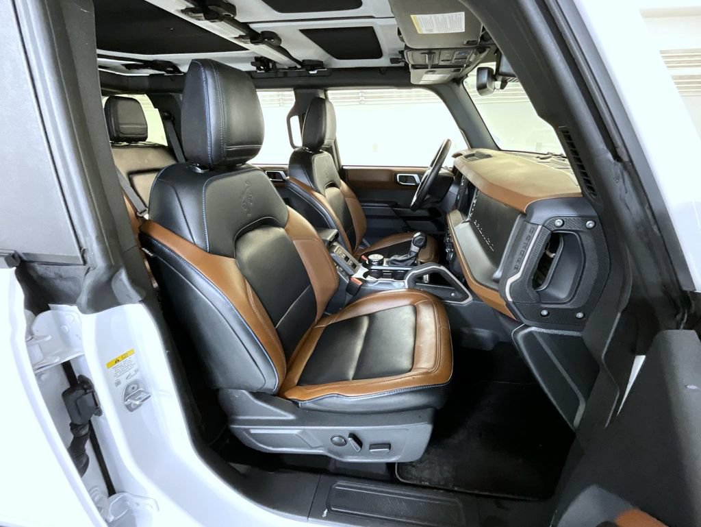 Used 2024 Ford Bronco Outer Banks AWD/4WD image 15