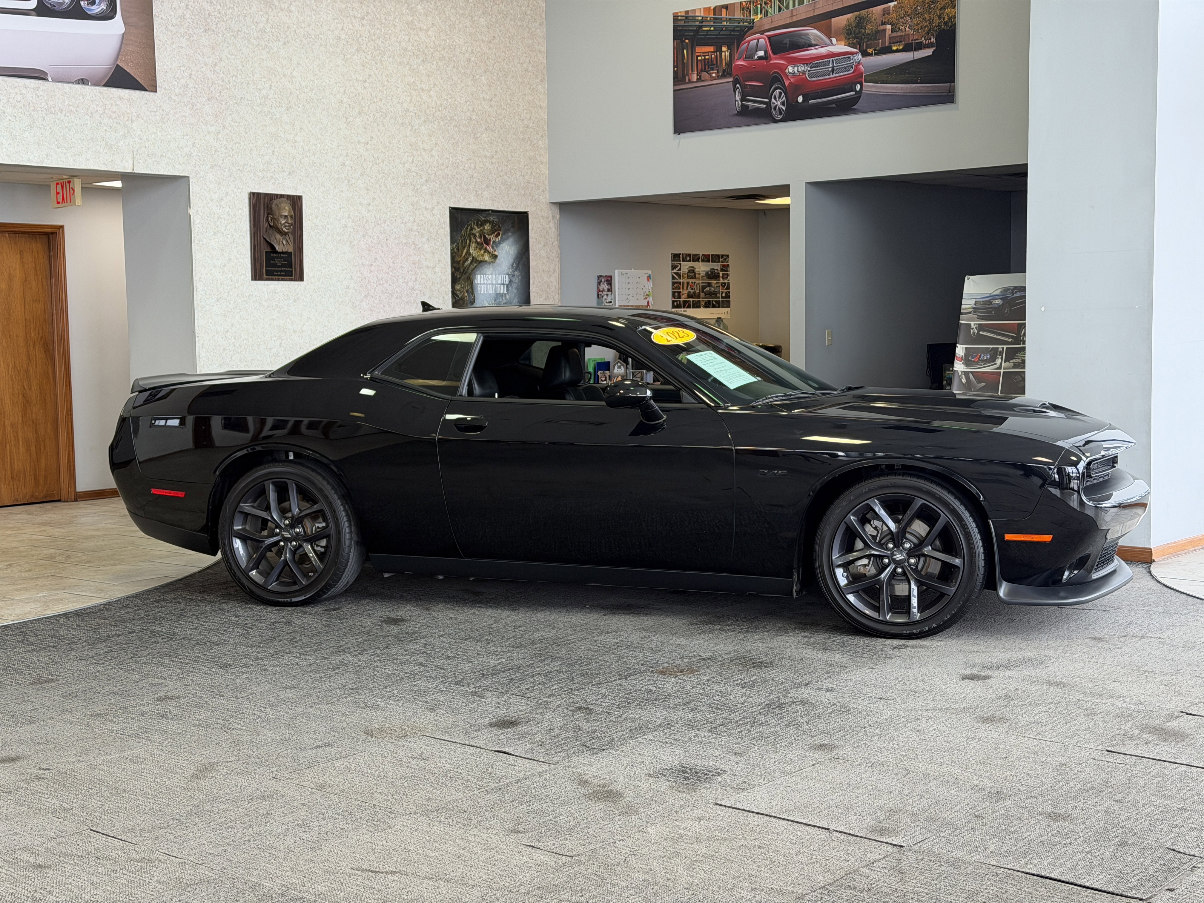 Used 2023 Dodge Challenger R/T w/ Plus Package image 2