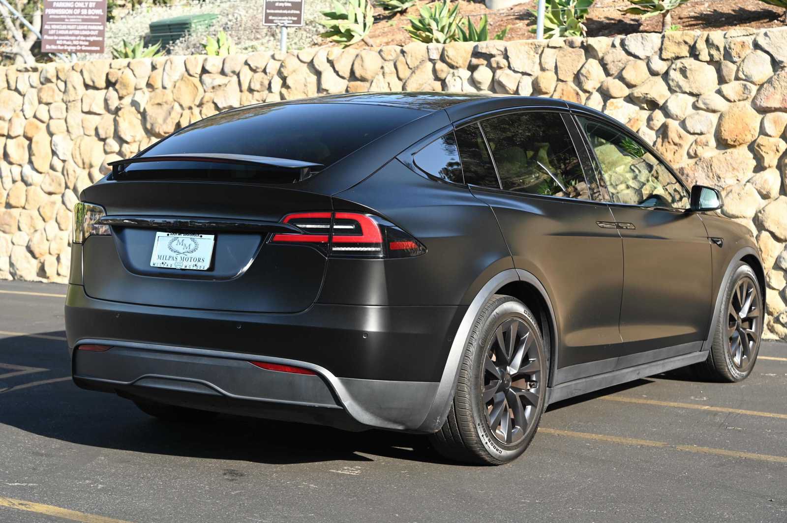 Used 2022 Tesla Model X AWD/4WD image 4