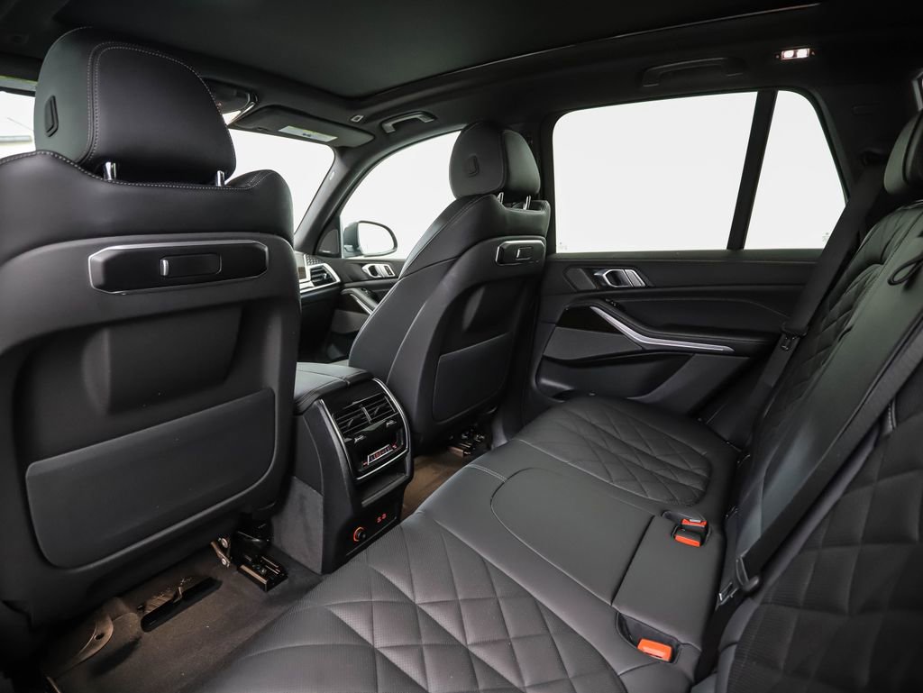 Certified 2024 BMW X5 xDrive40i w/ Premium Package image 21