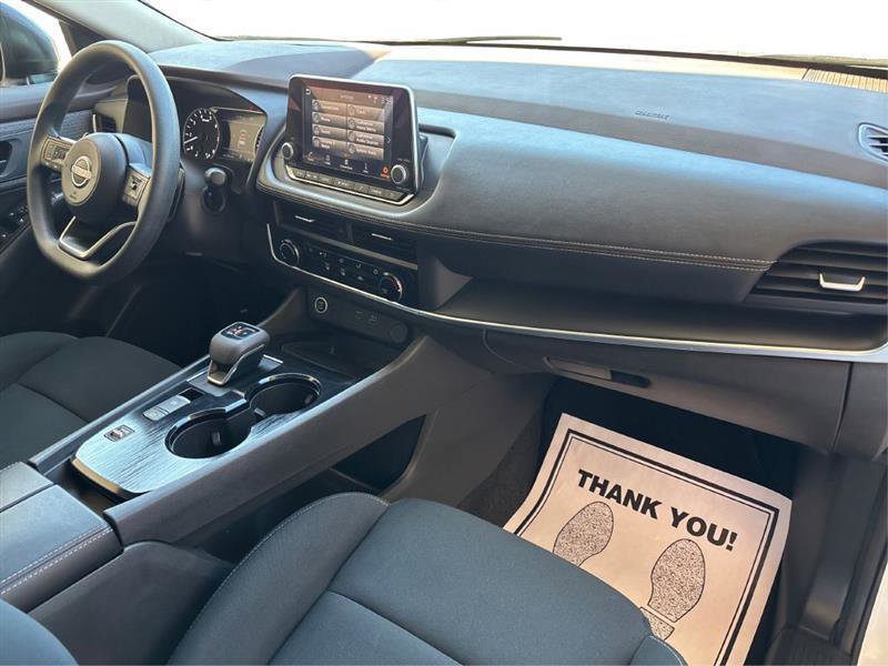 Used 2023 Nissan Rogue S image 12