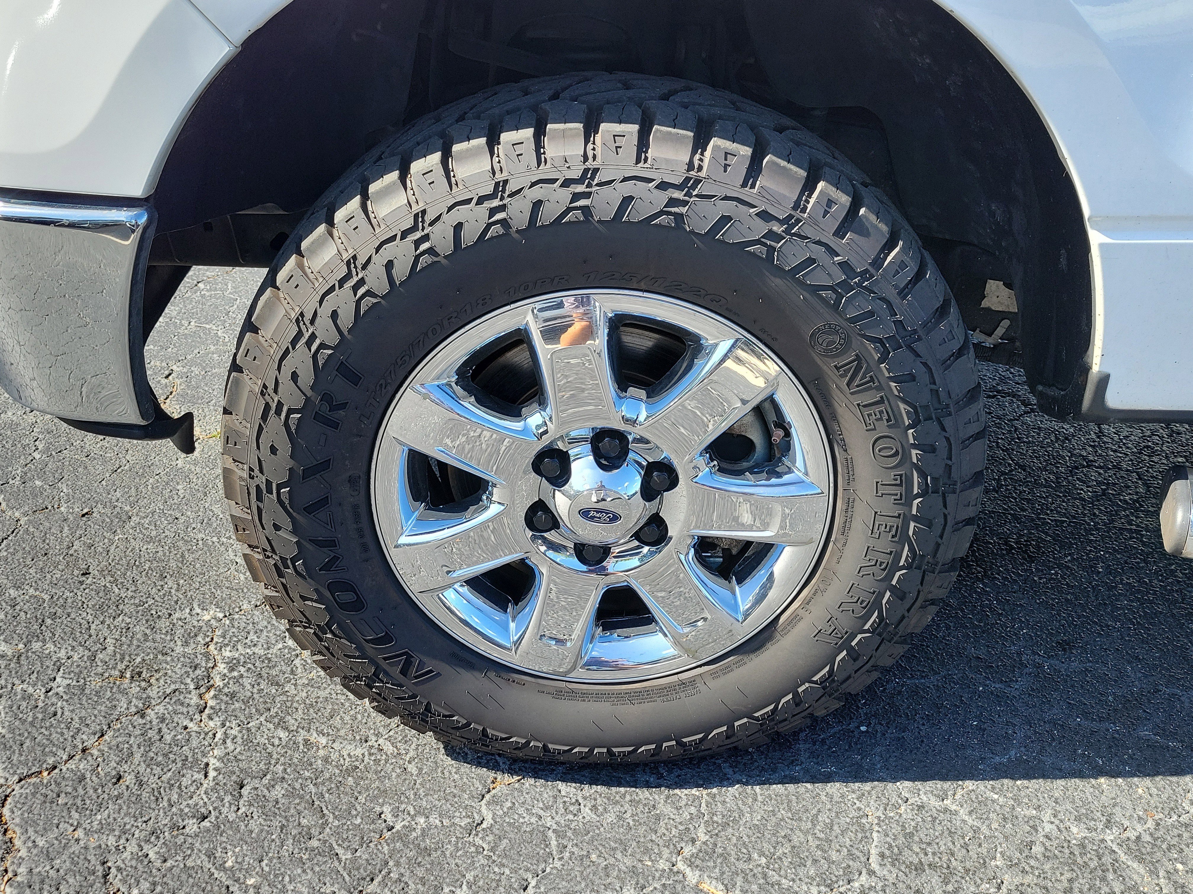 Used 2014 Ford F150 XLT w/ Equipment Group 302A Luxury image 4