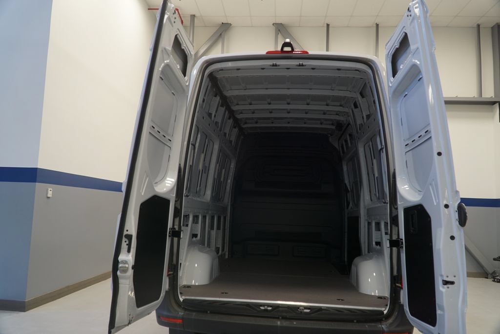 New 2025 Mercedes-Benz Sprinter 2500 image 12