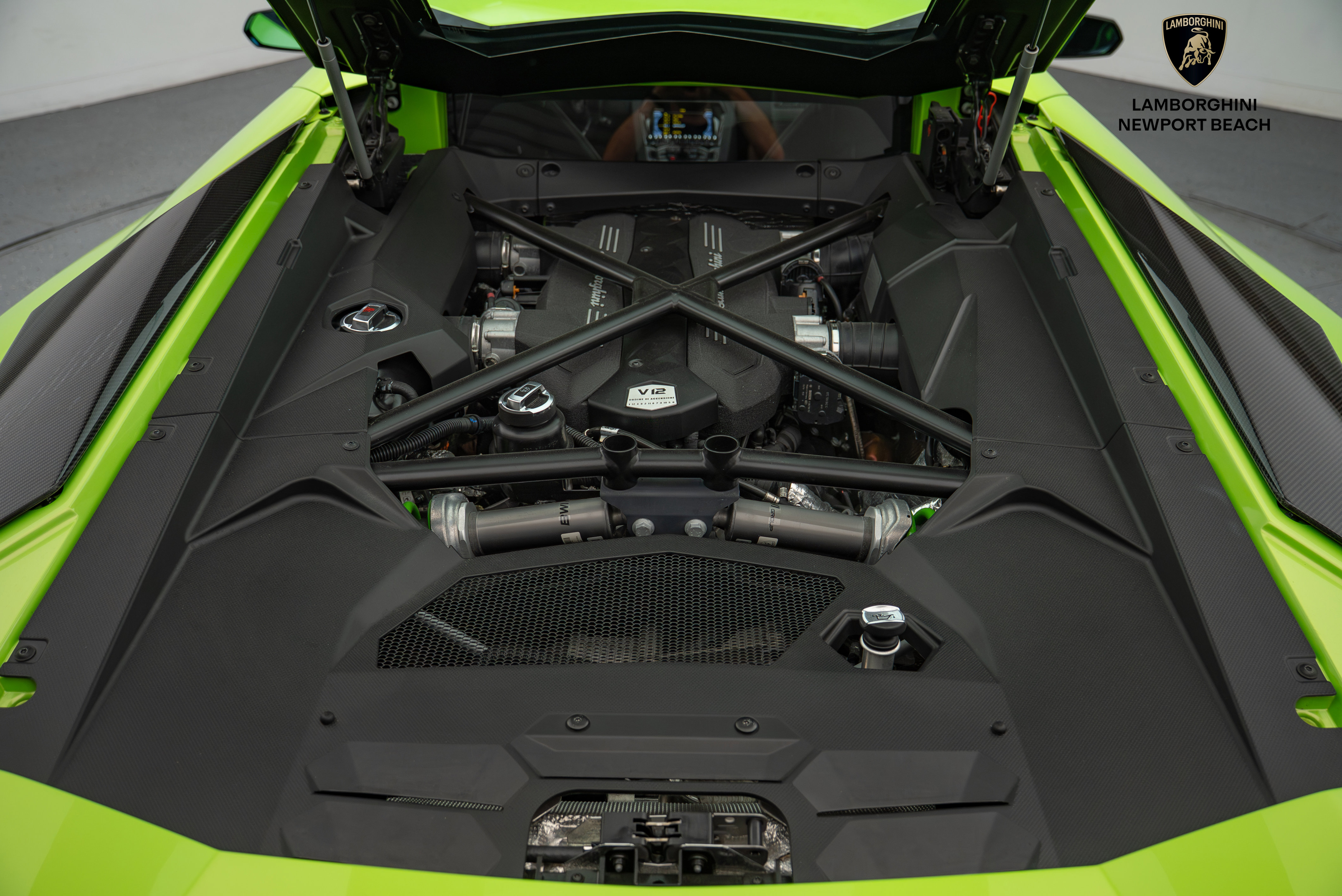 Used 2018 Lamborghini Aventador S image 21