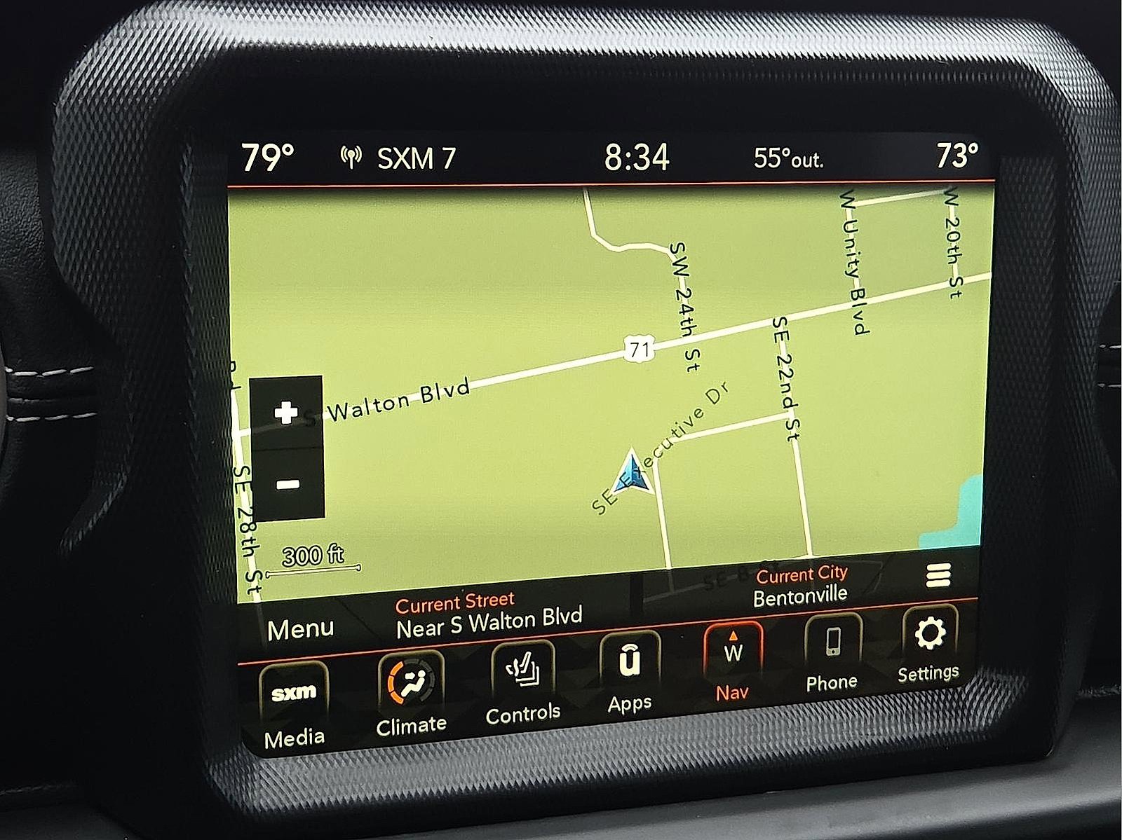 Used 2022 Jeep Wrangler Unlimited Sahara w/ Cold Weather Group image 17