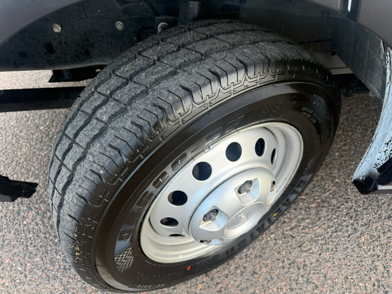 Used 2020 Ford Transit 250 Low Roof AWD image 39