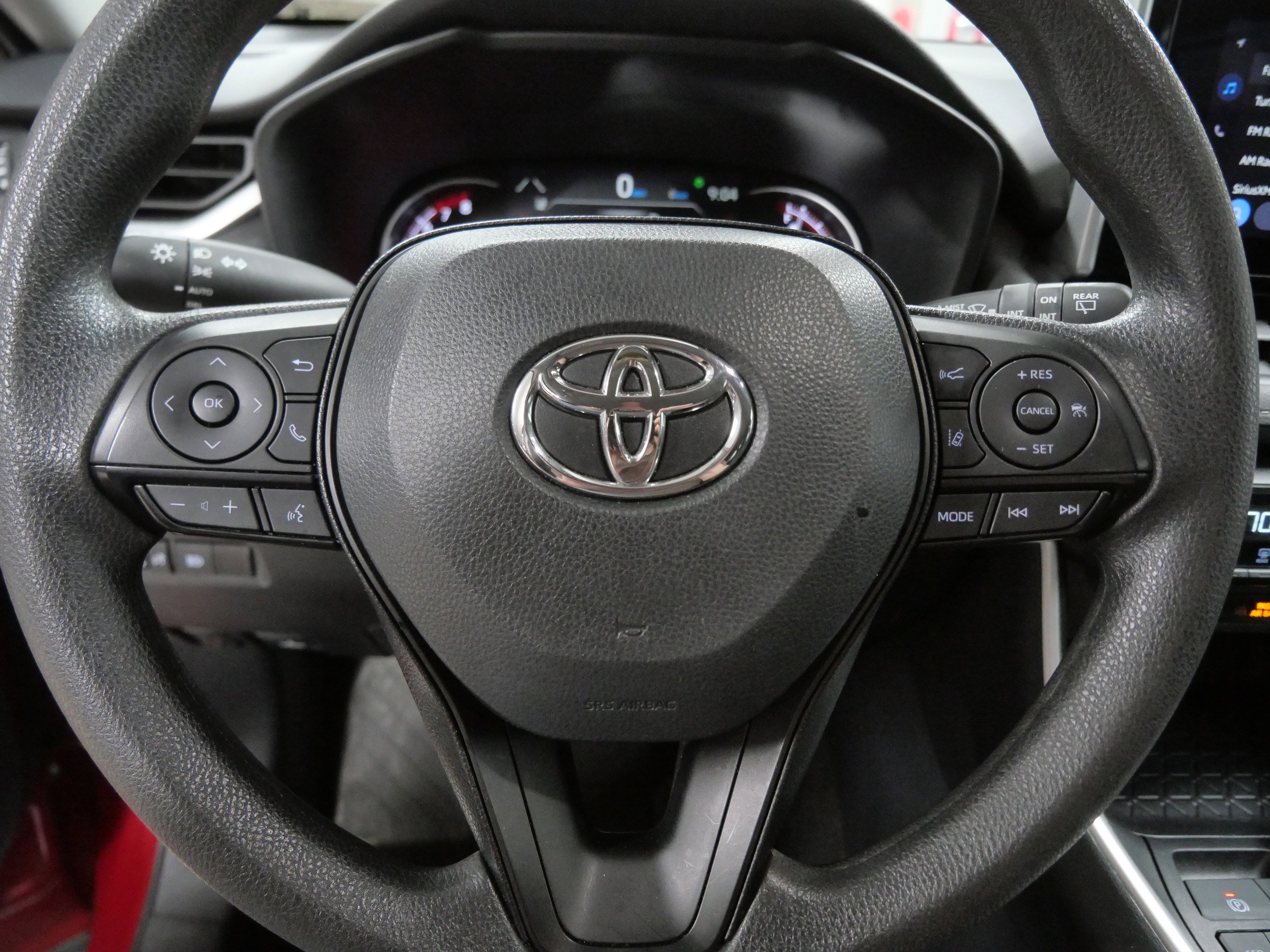 Certified 2025 Toyota RAV4 XLE FWD image 26