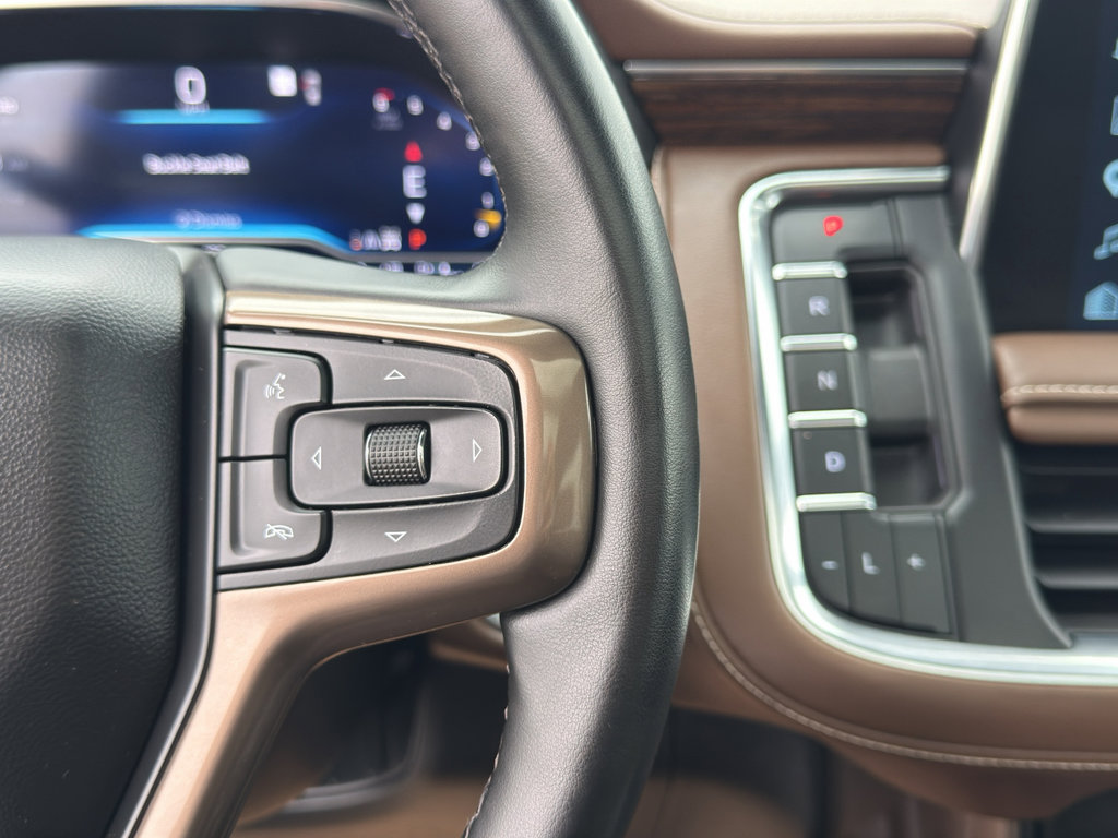 Used 2023 Chevrolet Suburban High Country AWD/4WD image 36