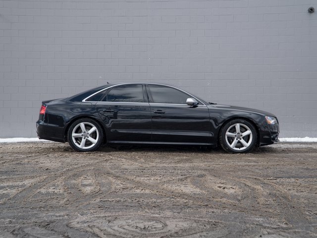 Used 2014 Audi S8 image 7