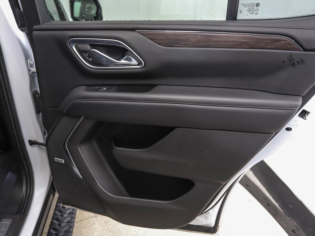 Used 2021 Chevrolet Tahoe Z71 w/ Z71 Off-Road Package image 26