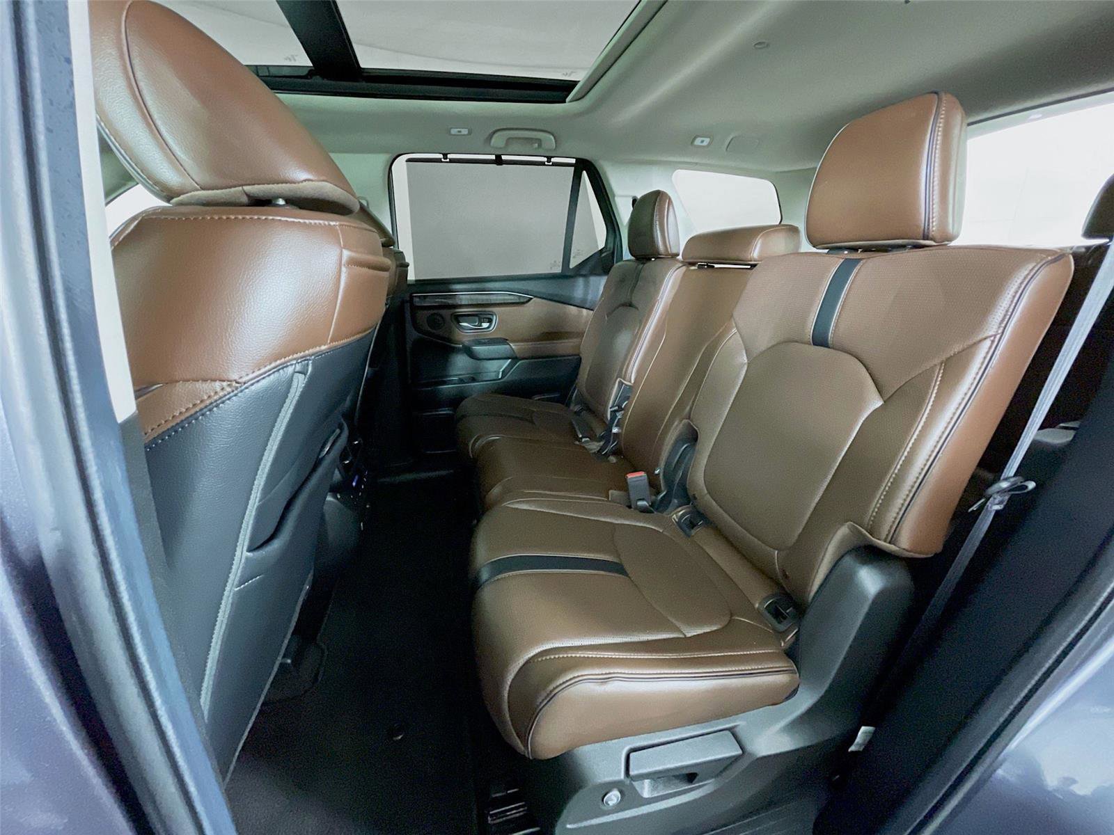 Used 2024 Honda Pilot Elite image 31