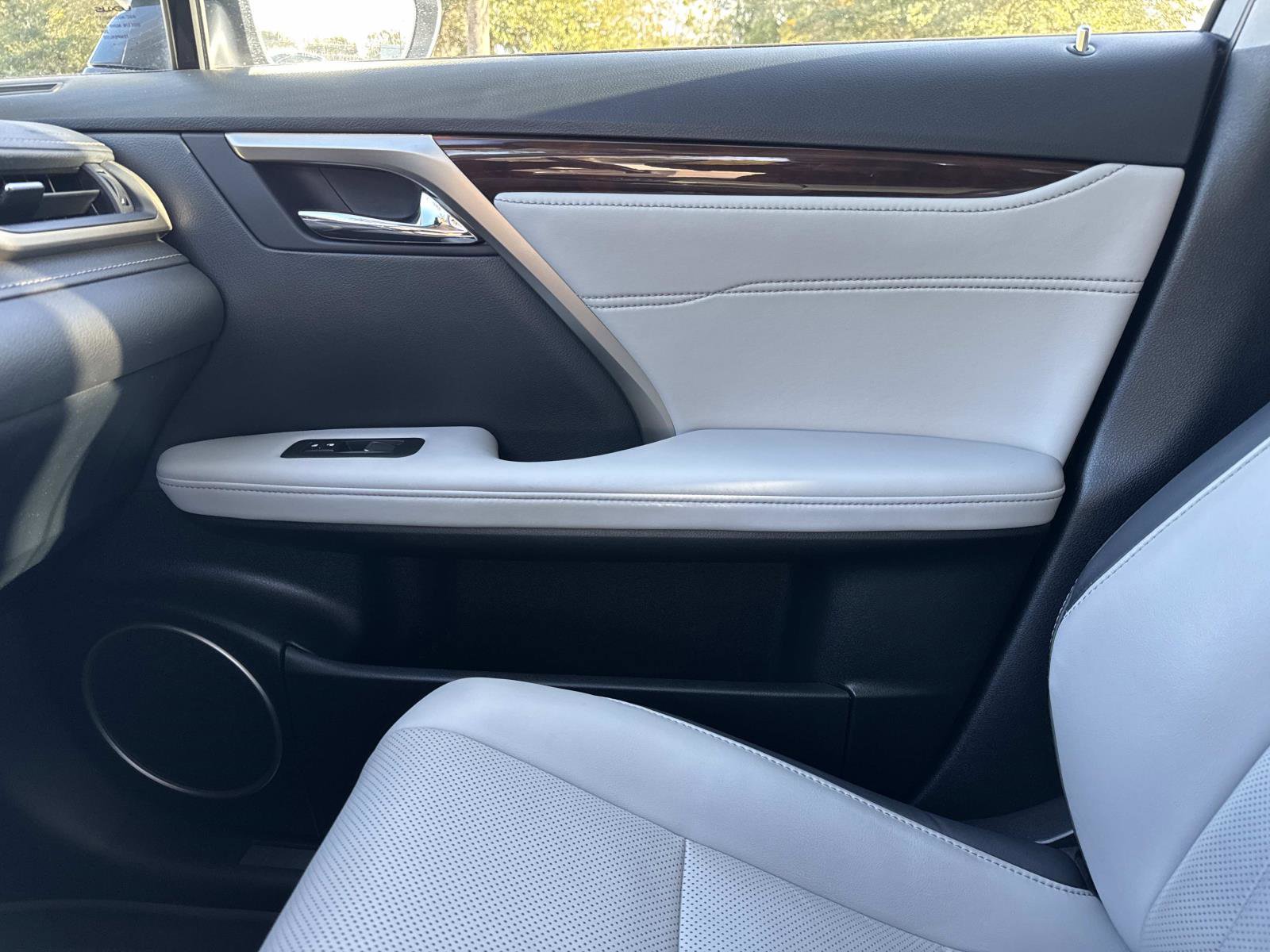 Used 2019 Lexus RX 350 AWD image 25