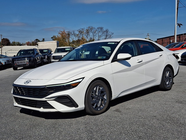 Used 2024 Hyundai Elantra SEL