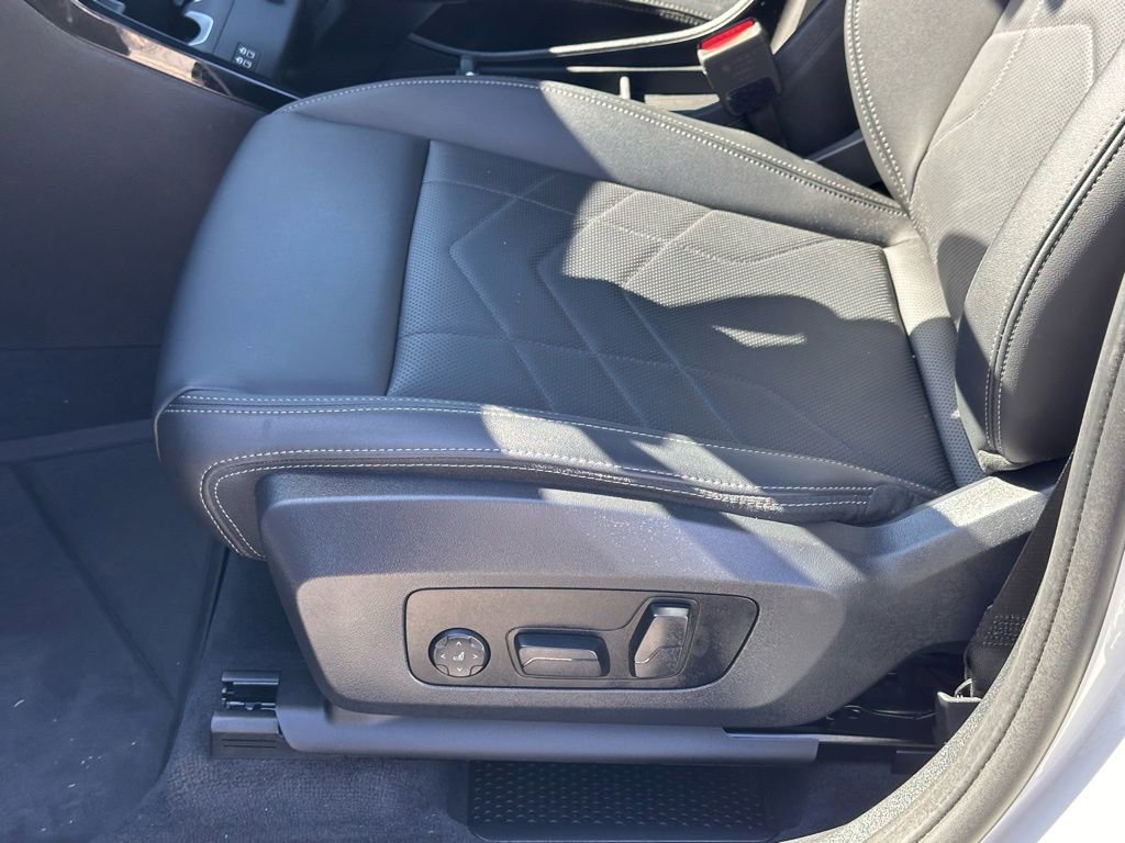 Used 2025 BMW X1 xDrive28i w/ Convenience Package image 14