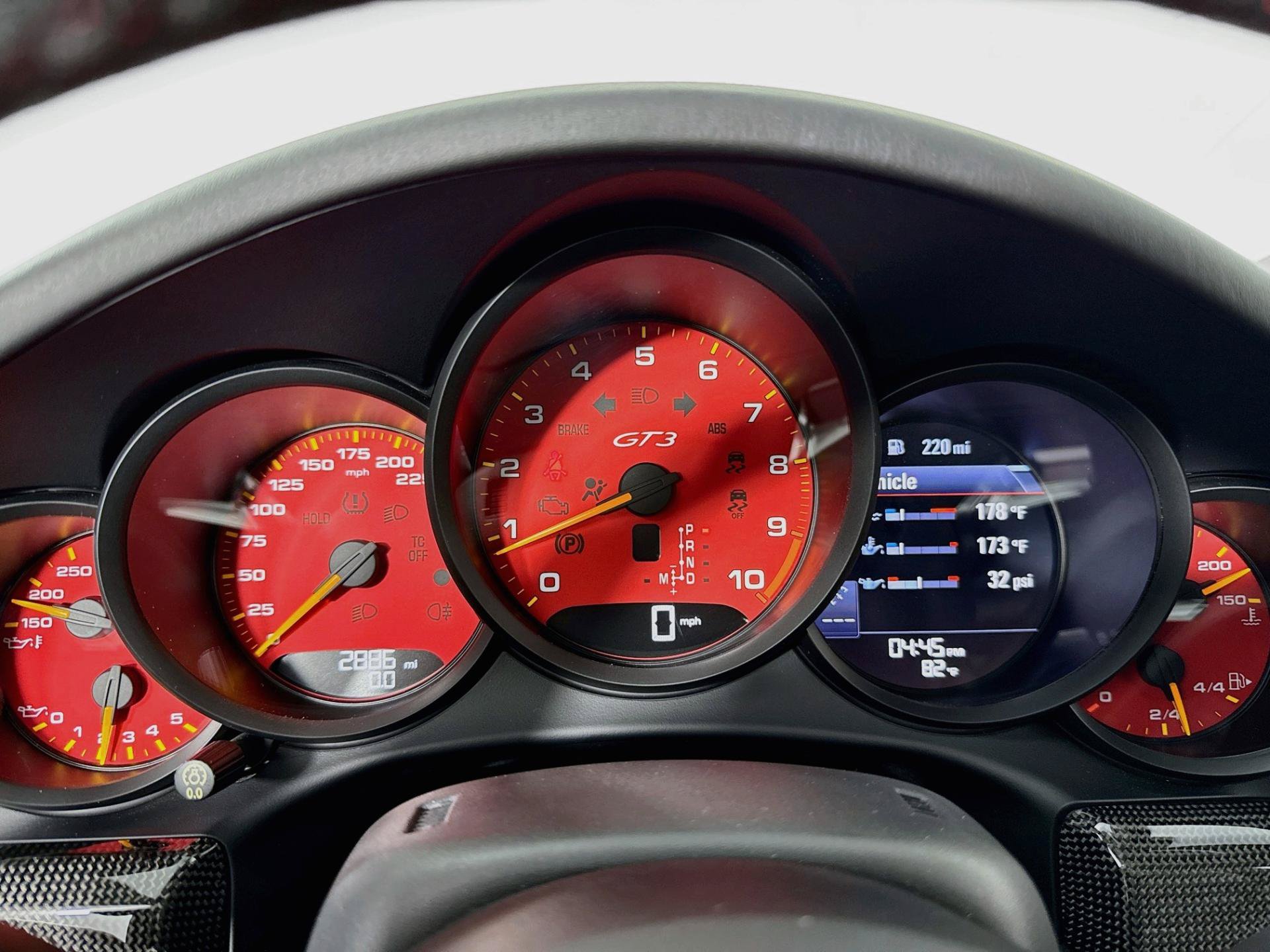 Used 2019 Porsche 911 GT3 RWD image 16