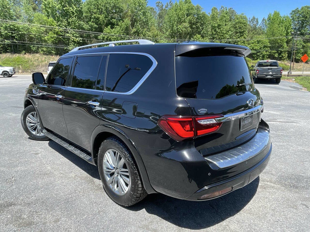 Used 2018 INFINITI QX80 2WD w/ Driver Assistance Package image 5