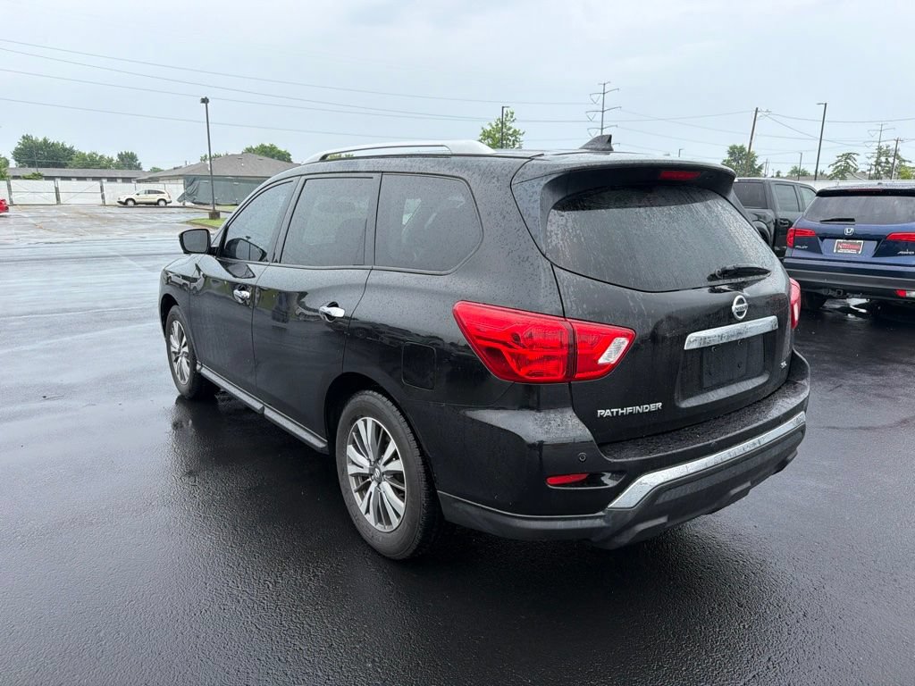 Used 2019 Nissan Pathfinder SL FWD image 5