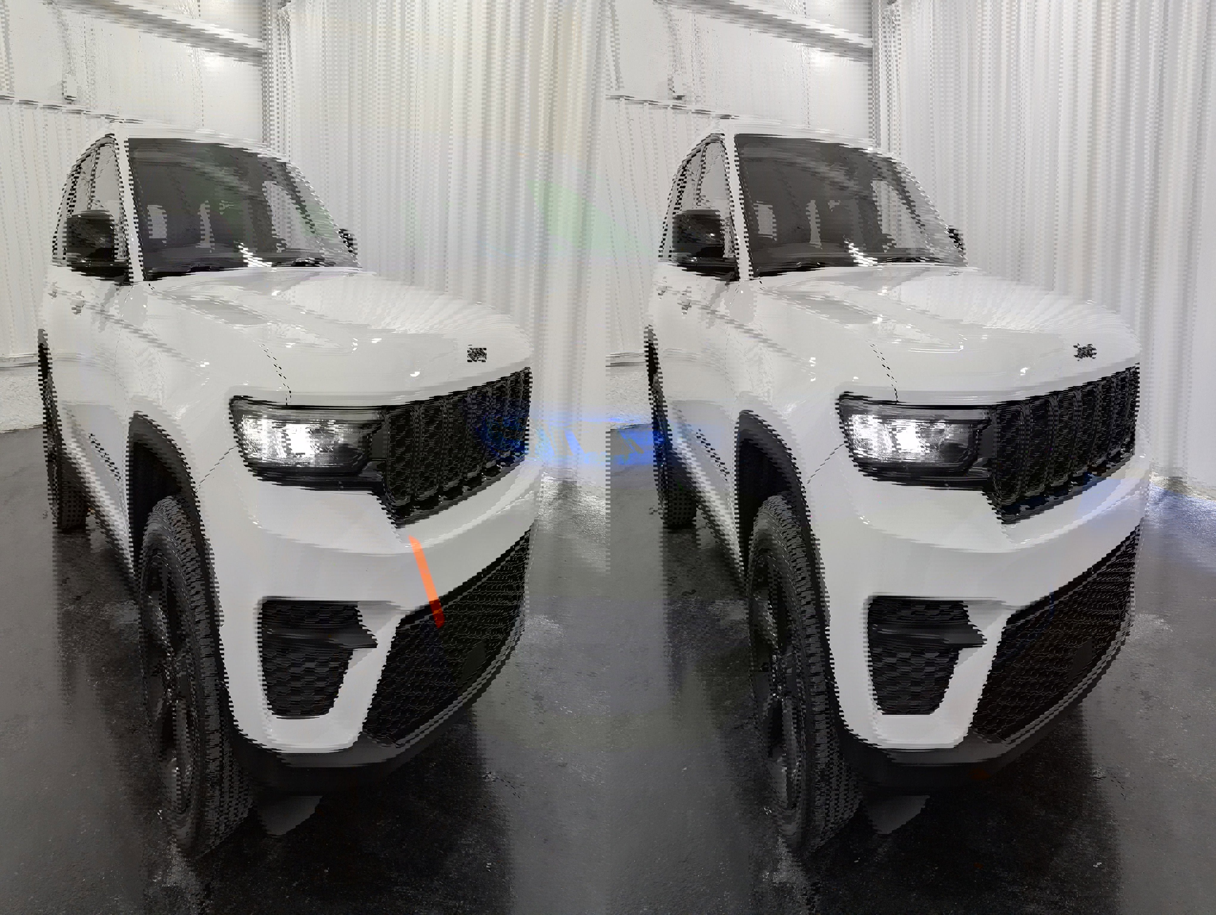 Used 2024 Jeep Grand Cherokee Altitude image 5