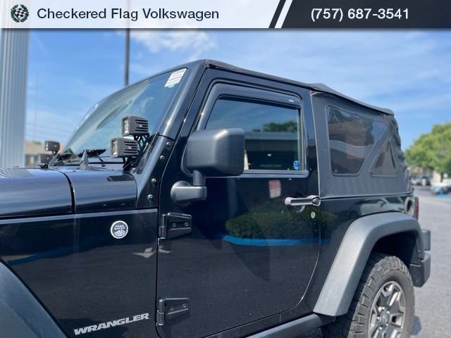 Used 2014 Jeep Wrangler Rubicon w/ Power Convenience Group AWD/4WD image 2