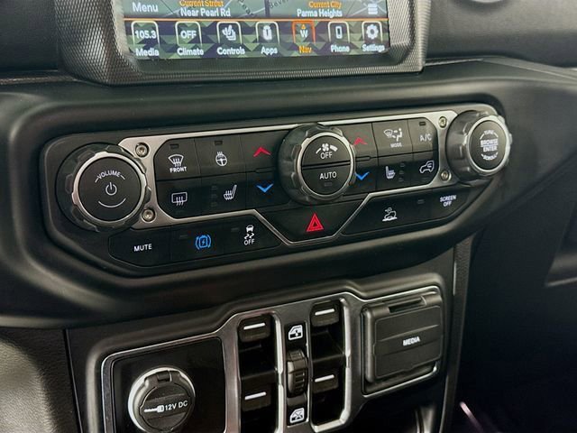 Used 2021 Jeep Wrangler Unlimited Sahara w/ Cold Weather Group image 16