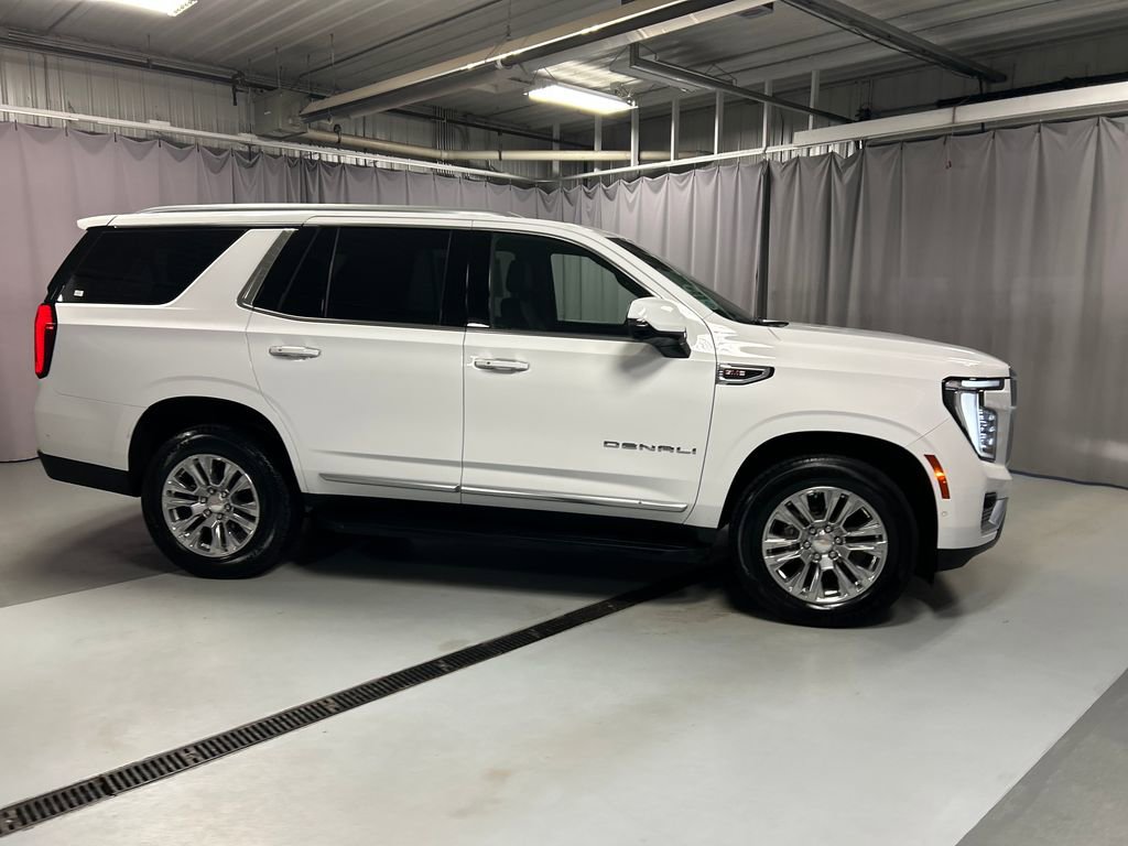 Used 2025 GMC Yukon Denali AWD/4WD image 8