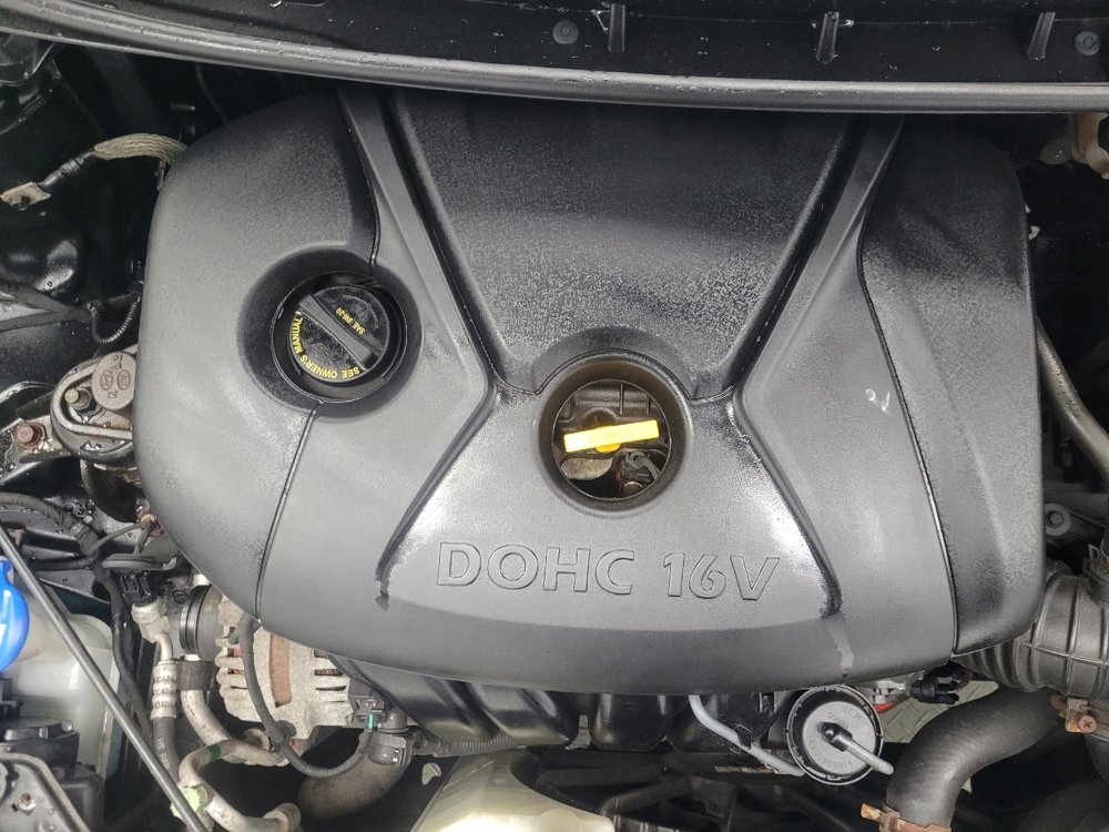 Used 2015 Hyundai Elantra SE w/ Option Group 03 FWD image 30