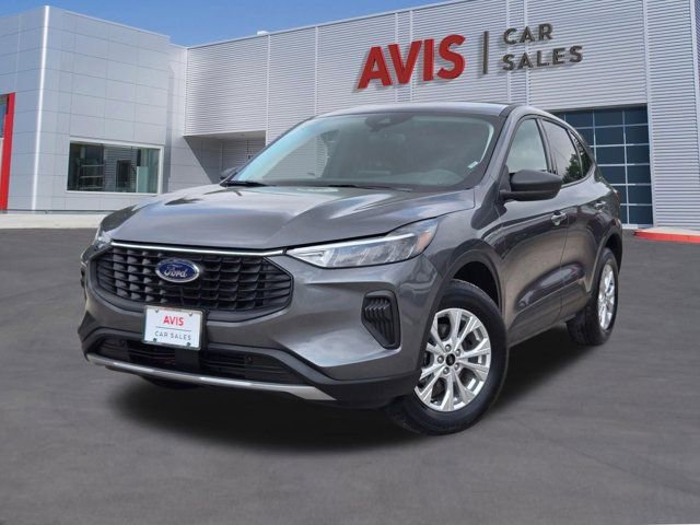 Used 2025 Ford Escape Active AWD/4WD image 1