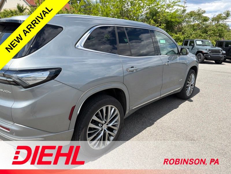 Used 2026 Buick Enclave Avenir AWD/4WD image 7