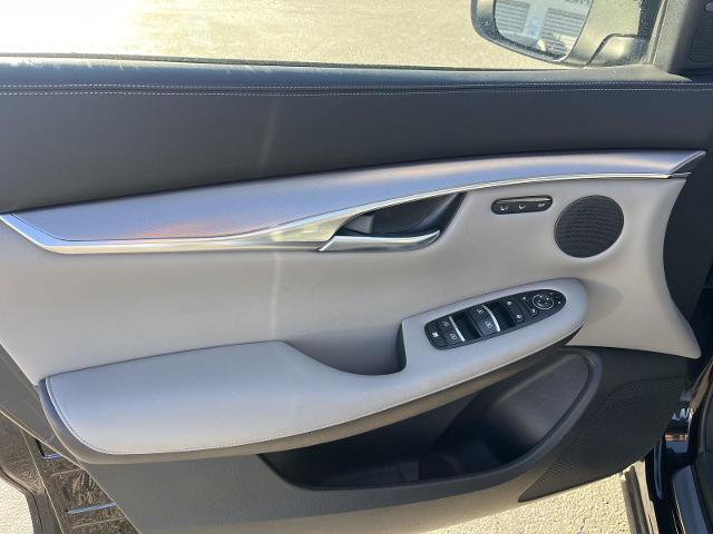 Certified 2023 INFINITI QX50 Luxe image 10