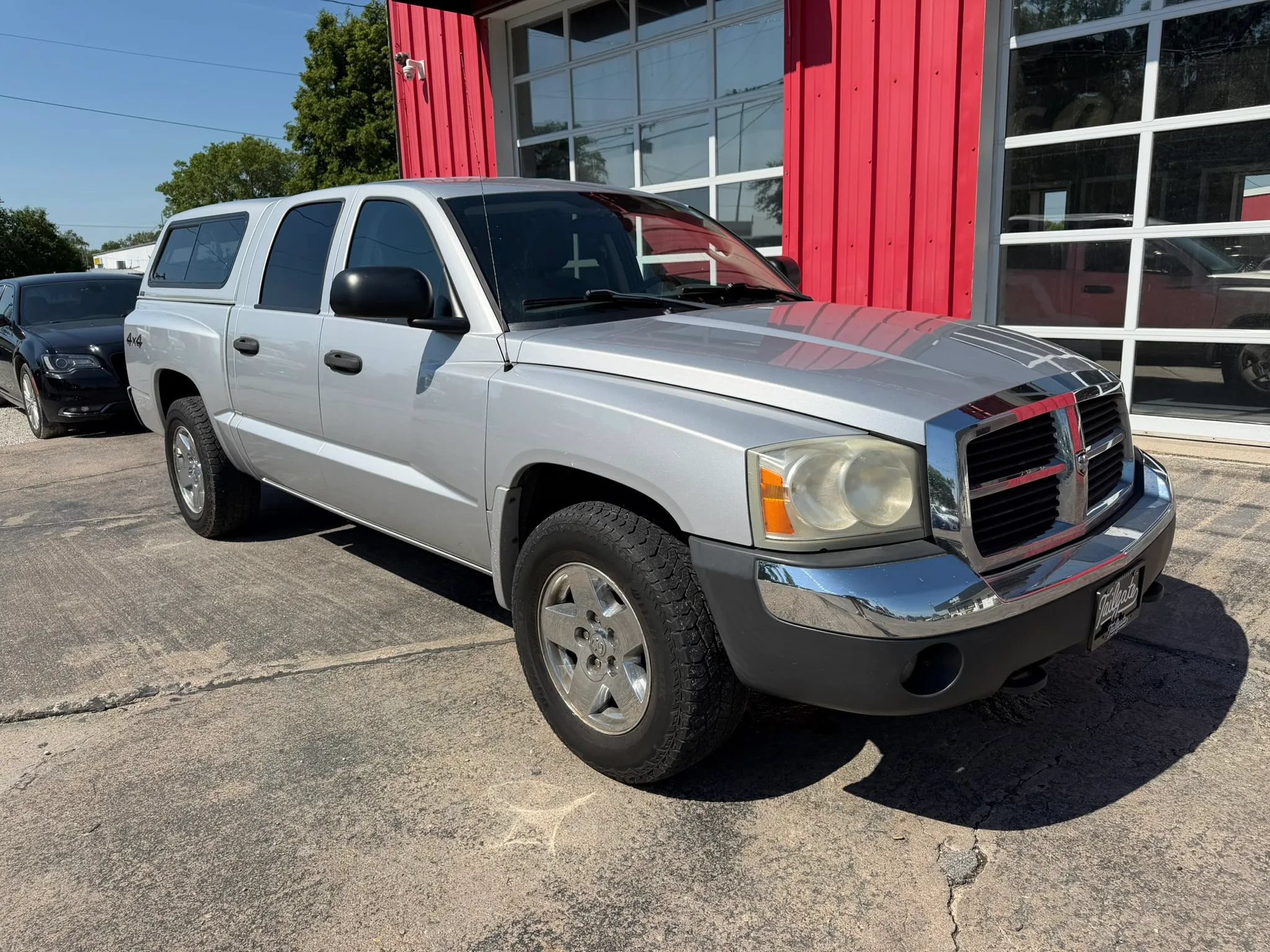 Used 2005 Dodge Dakota SLT AWD/4WD image 2
