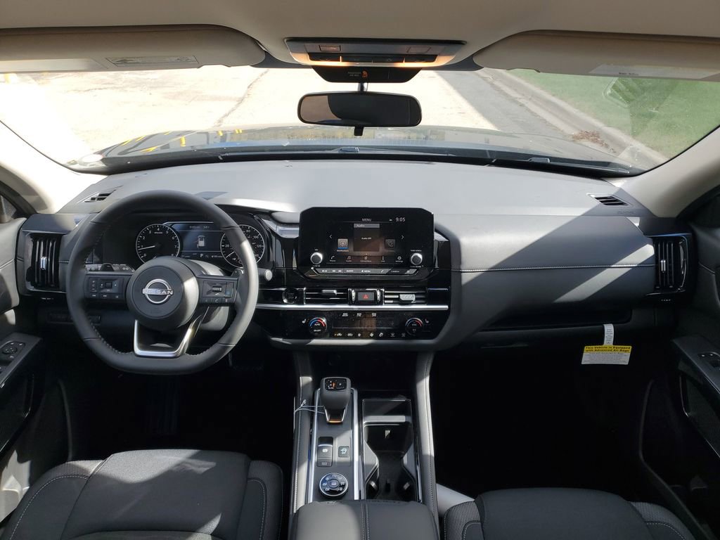 New 2025 Nissan Pathfinder SV image 24