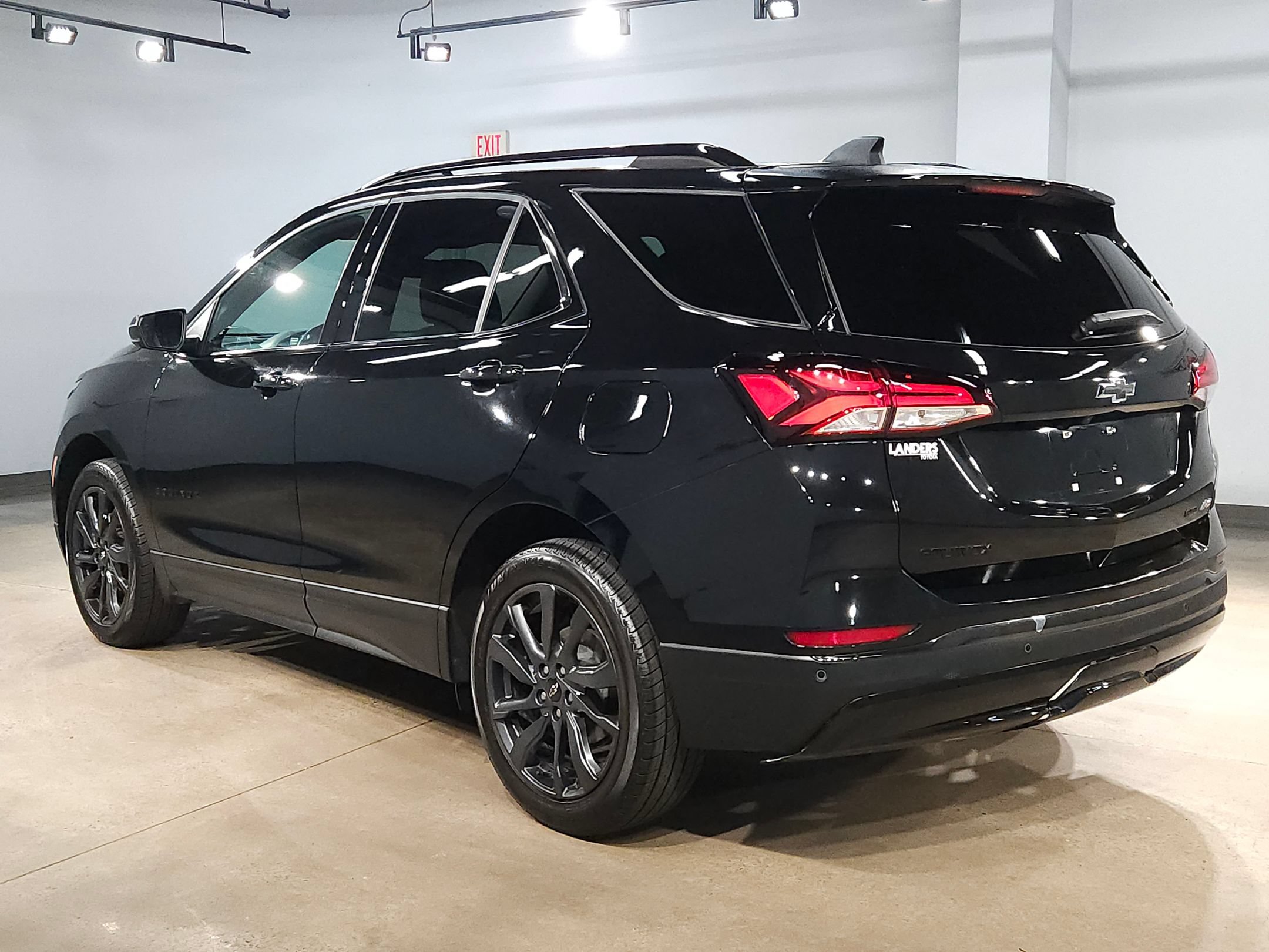 Used 2023 Chevrolet Equinox RS AWD/4WD image 5