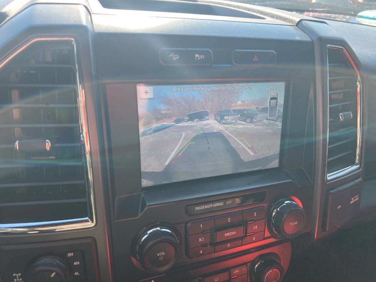 Used 2017 Ford F150 XLT w/ Equipment Group 302A Luxury image 39