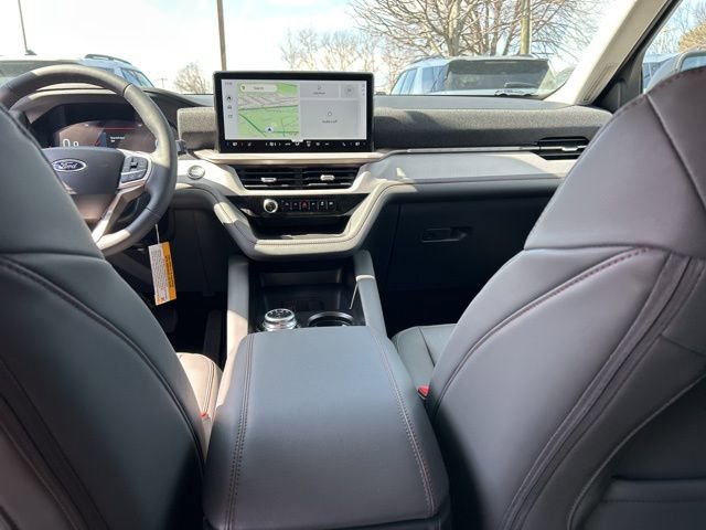 New 2026 Ford Explorer Active w/ Active Comfort Package image 16