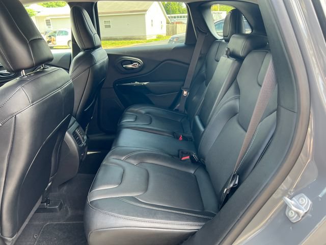 Used 2023 Jeep Cherokee Altitude Lux w/ Lux Elite Package AWD/4WD image 5