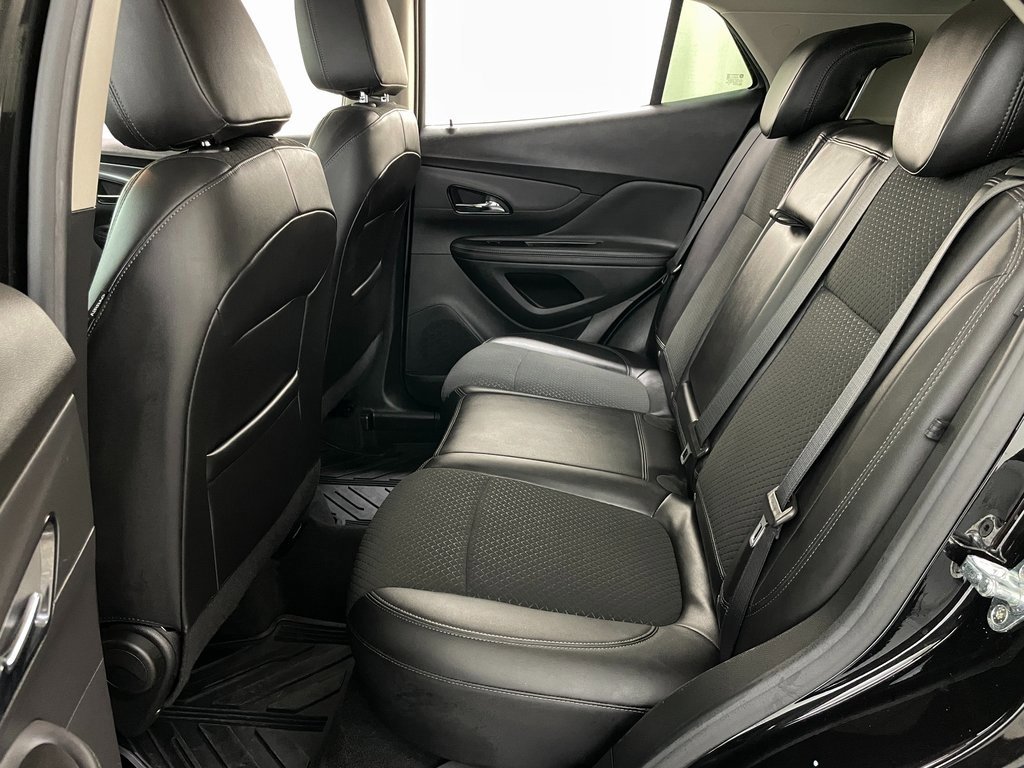 Certified 2022 Buick Encore Preferred w/ Safety Package image 9