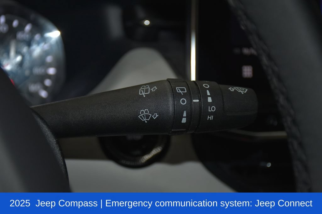 Used 2025 Jeep Compass Limited AWD/4WD image 12