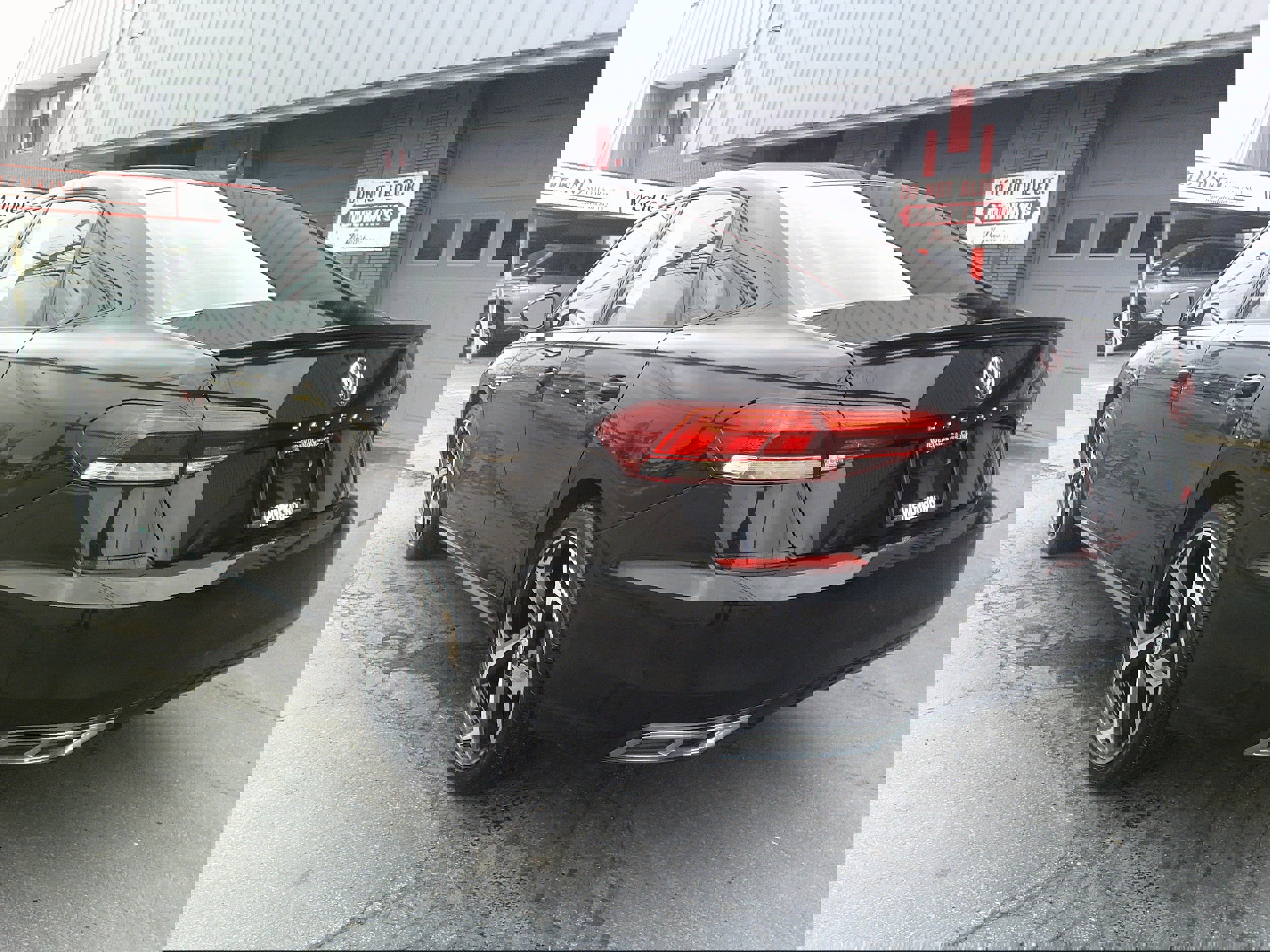 Used 2020 Volkswagen Passat 2.0T R-Line image 3