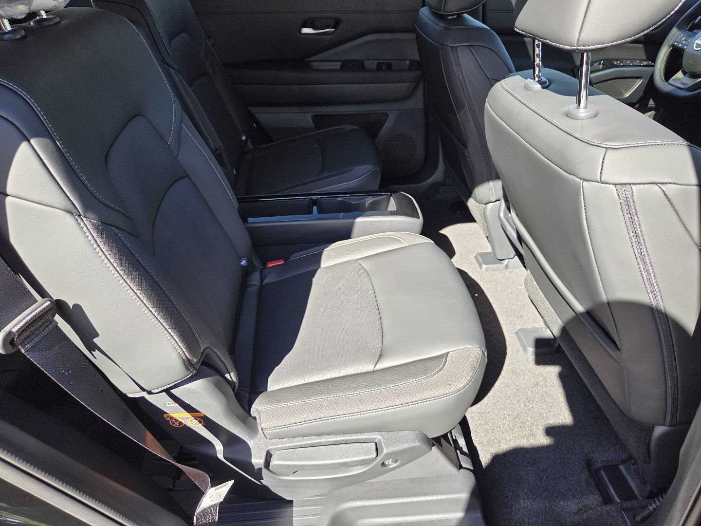 New 2026 Nissan Pathfinder SL w/ SL Premium Package AWD/4WD image 24