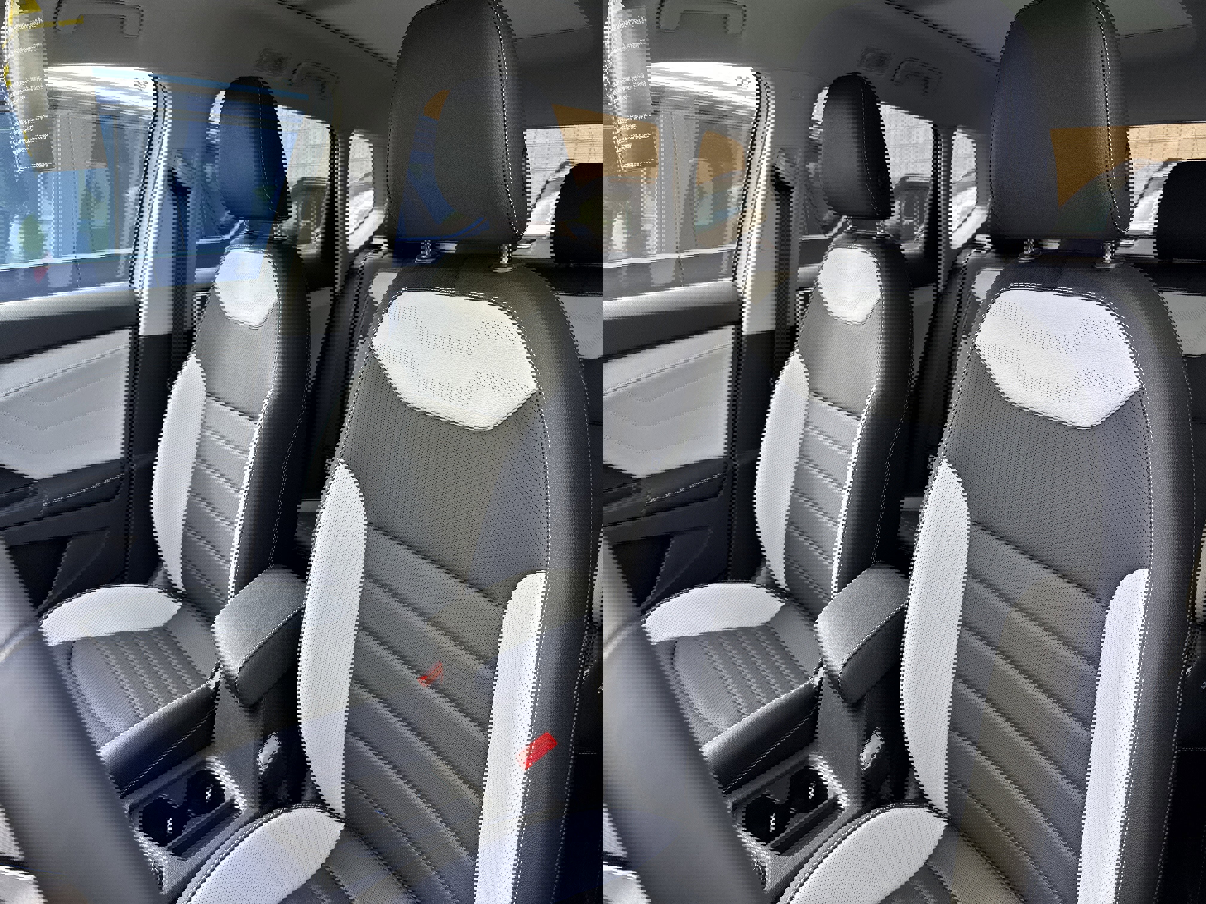 New 2025 Volkswagen Taos SEL image 8