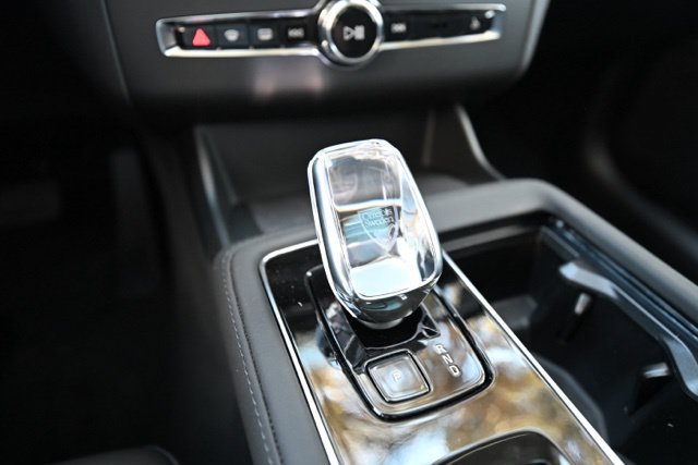 New 2026 Volvo XC90 B5 Core AWD/4WD image 18