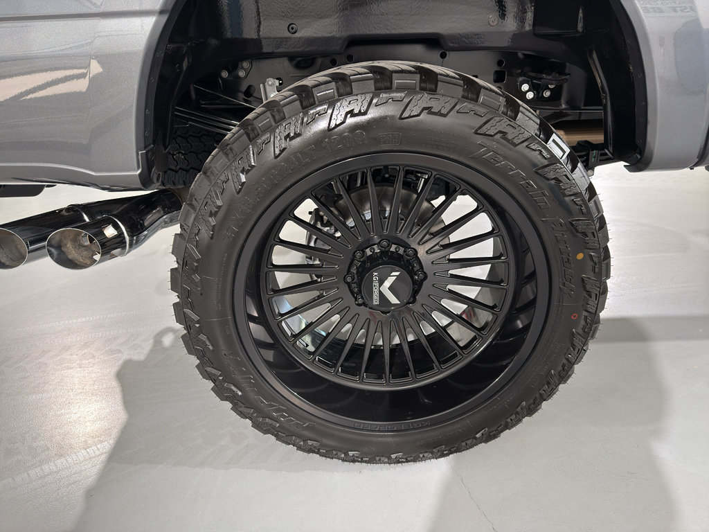 Used 2026 Ford F250 Platinum w/ Platinum Plus Package image 9