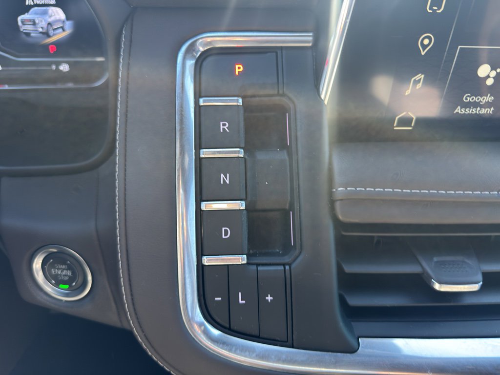 Used 2024 GMC Yukon SLE w/ Gmc Pro Safety Plus Package image 15